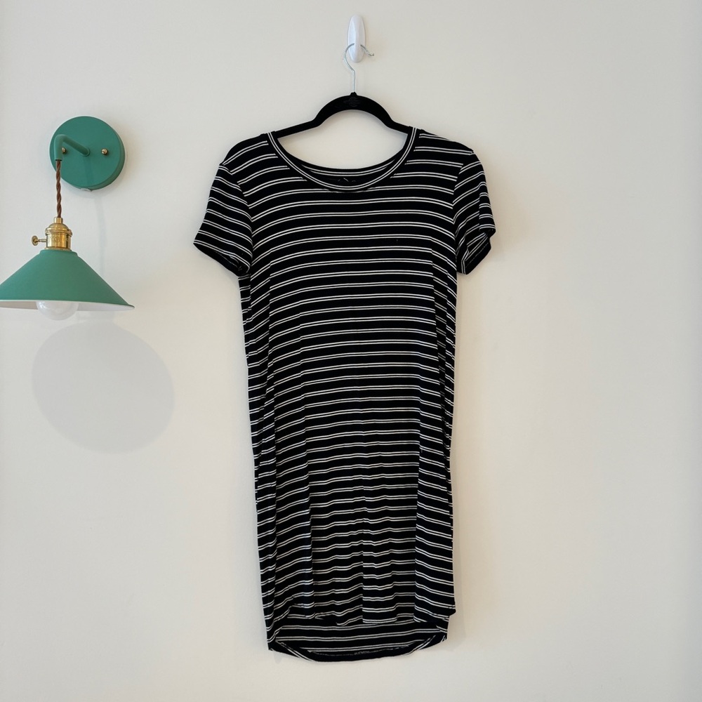 Garage Black and White Striped Short-sleeve T-Shirt Dress